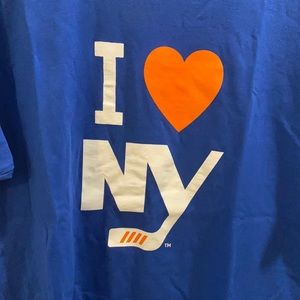 NY Islanders “I 🧡 NY” T-Shirt Size Large